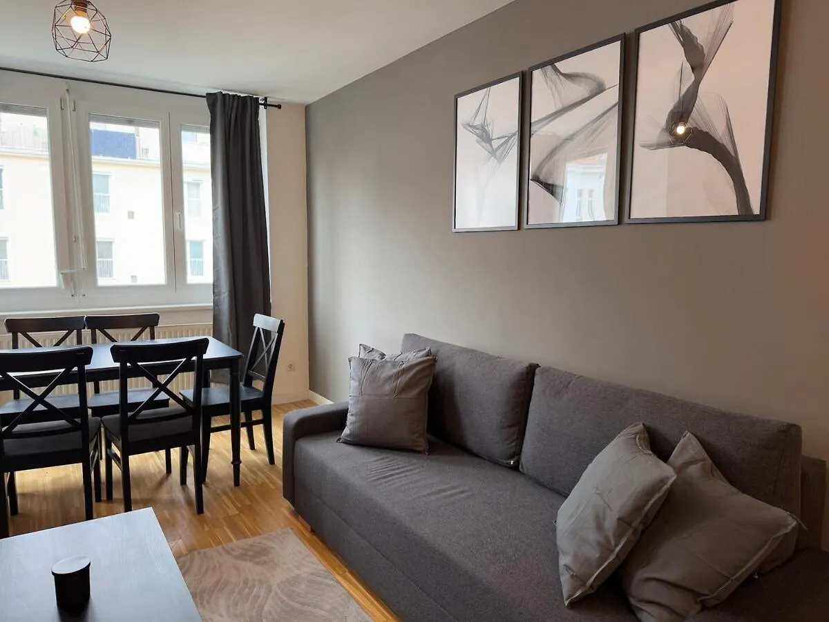 2Br, Danube, Central, U6 & S-Bahn - Axara Housing Brn 33 Vienna 0*,  Austria