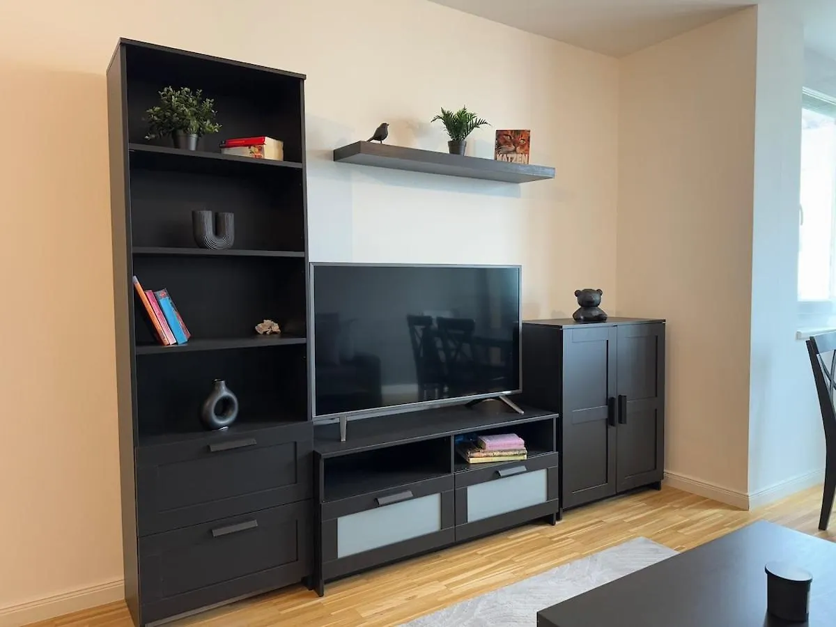 Apartment 2Br, Danube, Central, U6 & S-Bahn - Axara Housing Brn 33 Vienna Austria