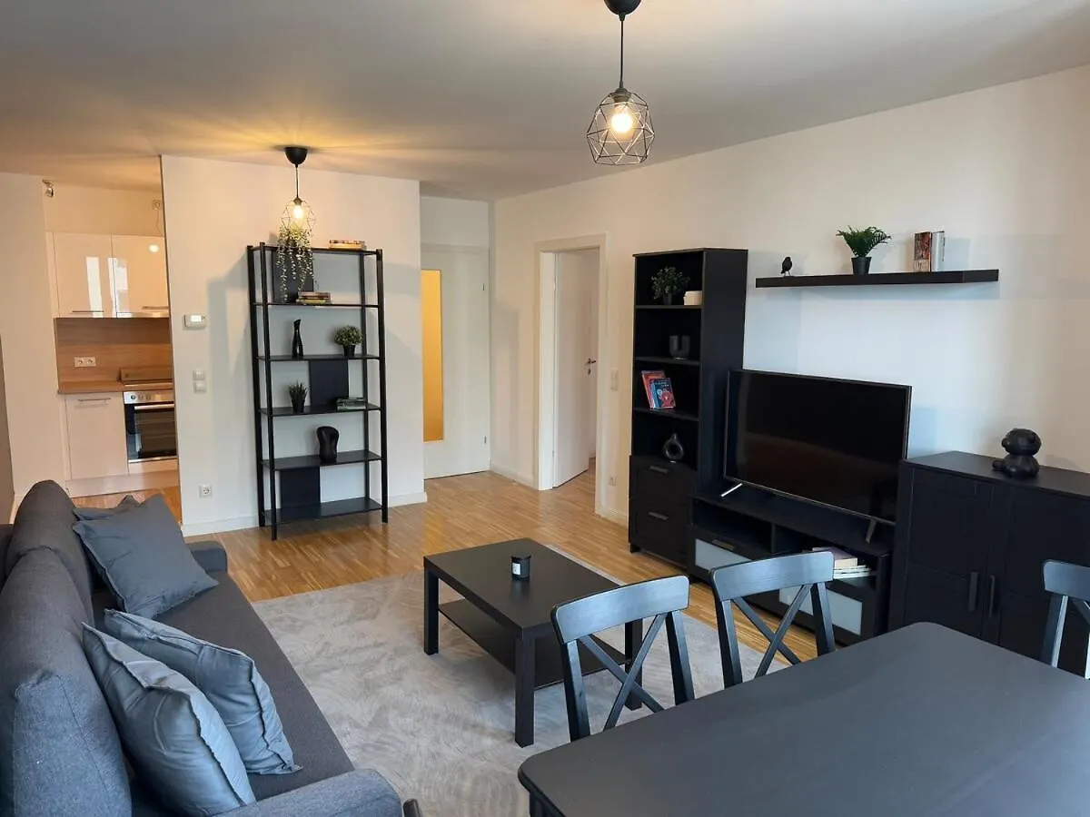 Apartment 2Br, Danube, Central, U6 & S-Bahn - Axara Housing Brn 33 Vienna