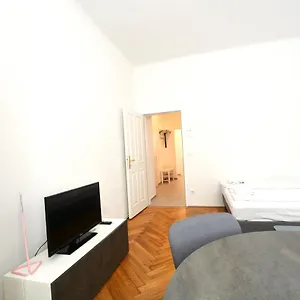  Apartamento Universum 4