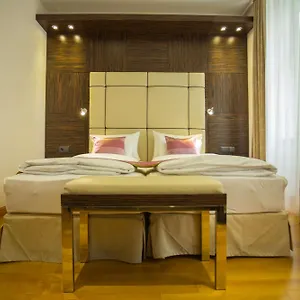 Western Arcadia Hotell