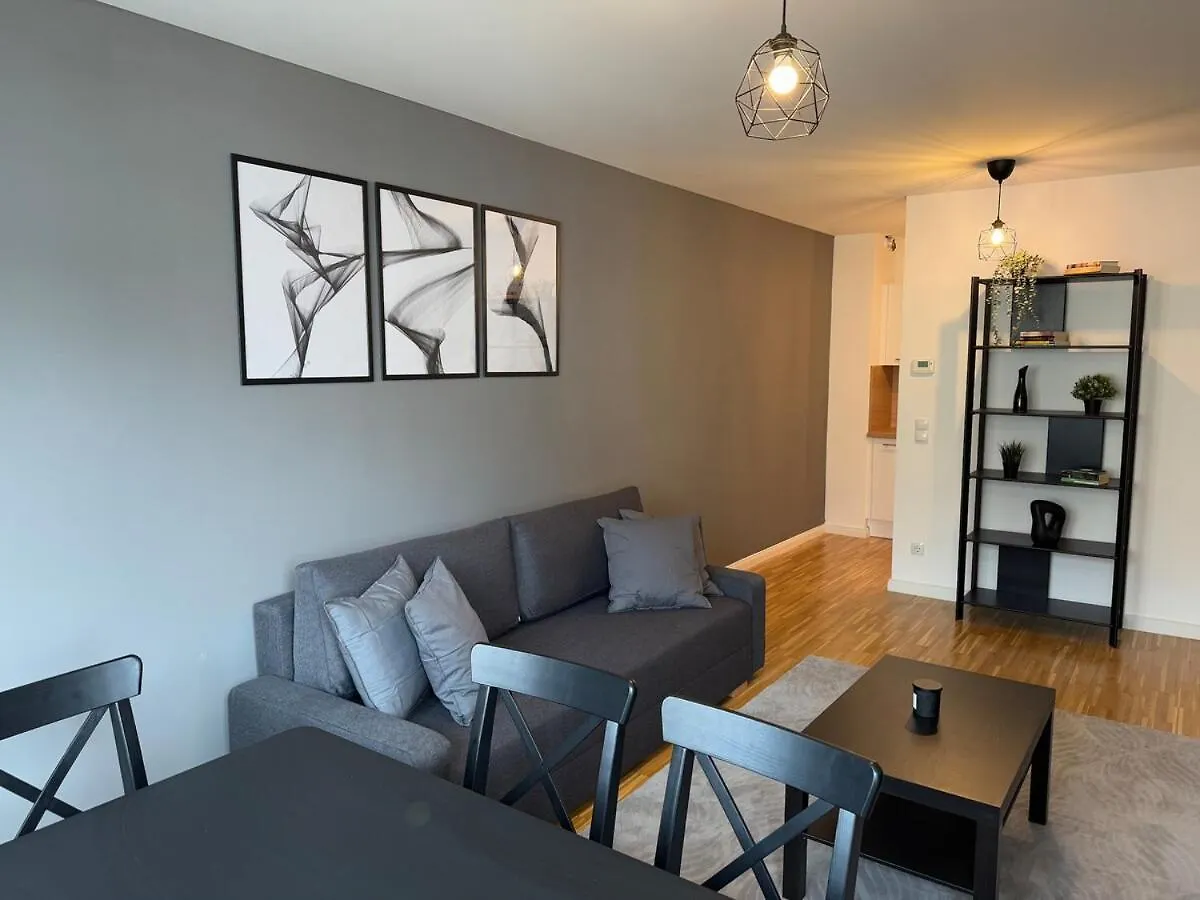 Apartment 2Br, Danube, Central, U6 & S-Bahn - Axara Housing Brn 33 Vienna